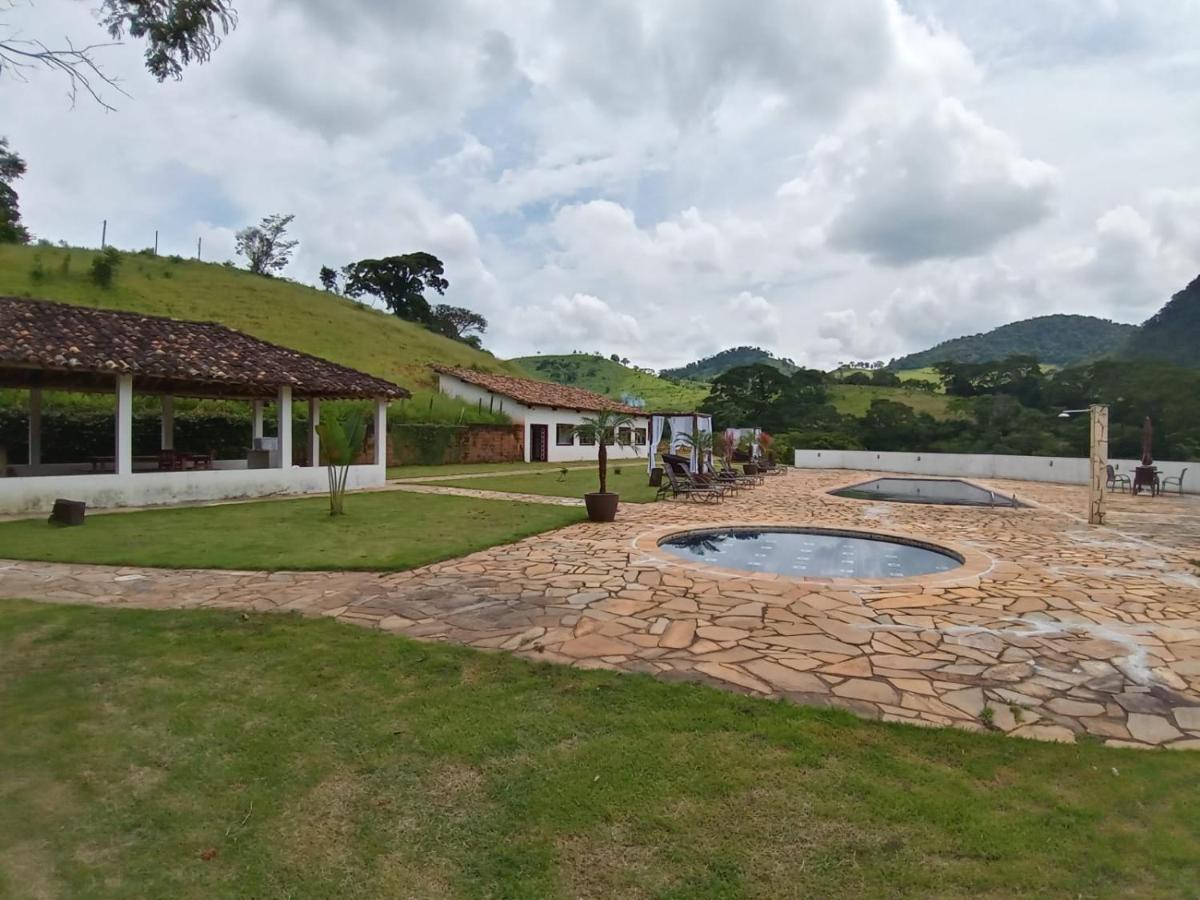 Hotel Fazenda Paciencia Santana dos Montes Exterior photo